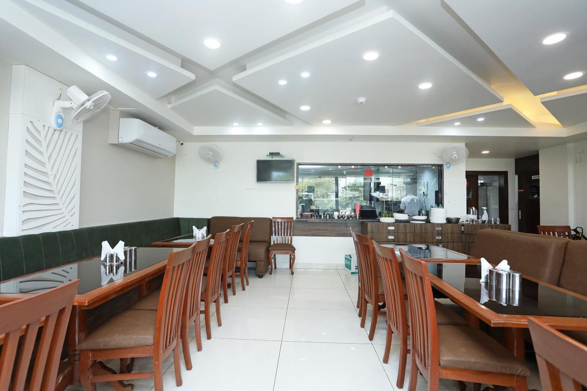 Super Hotel O Taste Of Temple Bhopal Exterior photo