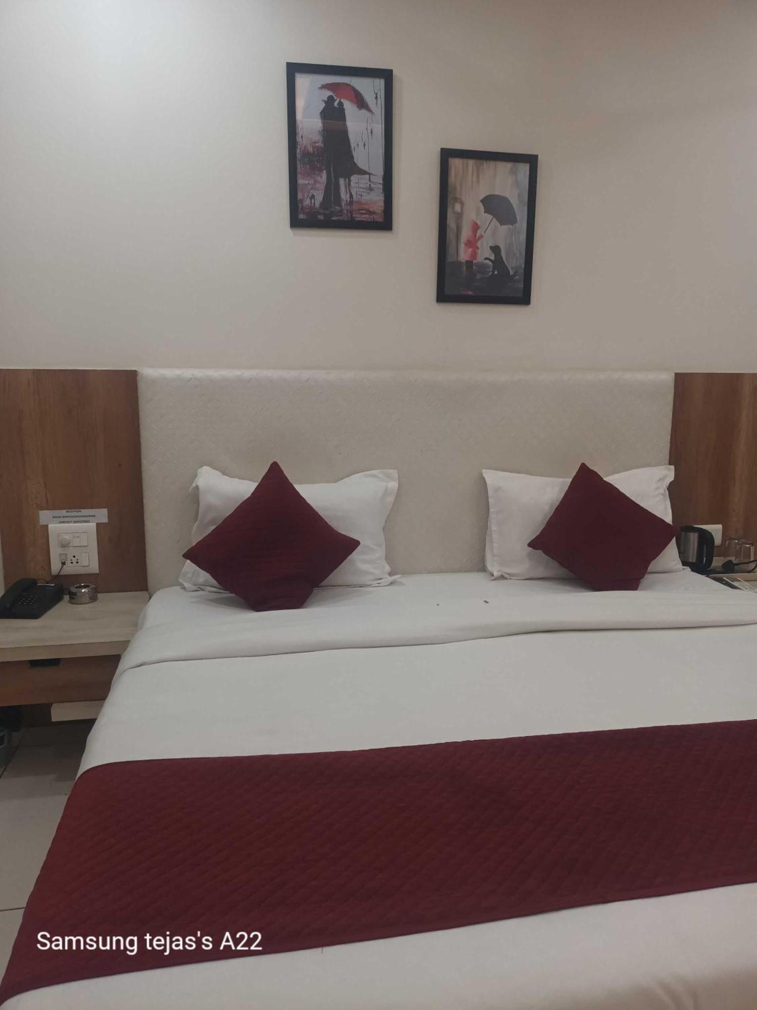 Super Hotel O Taste Of Temple Bhopal Exterior photo
